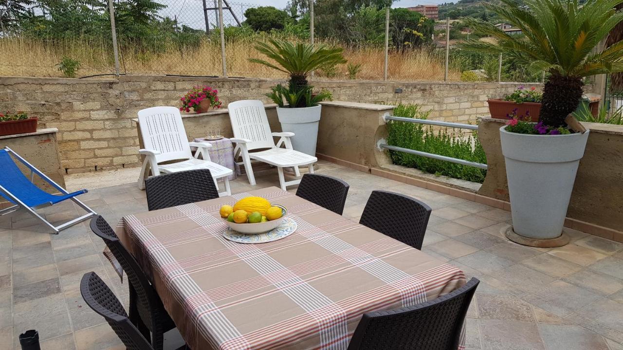 Casa Vacanze Rosa Camastra Esterno foto