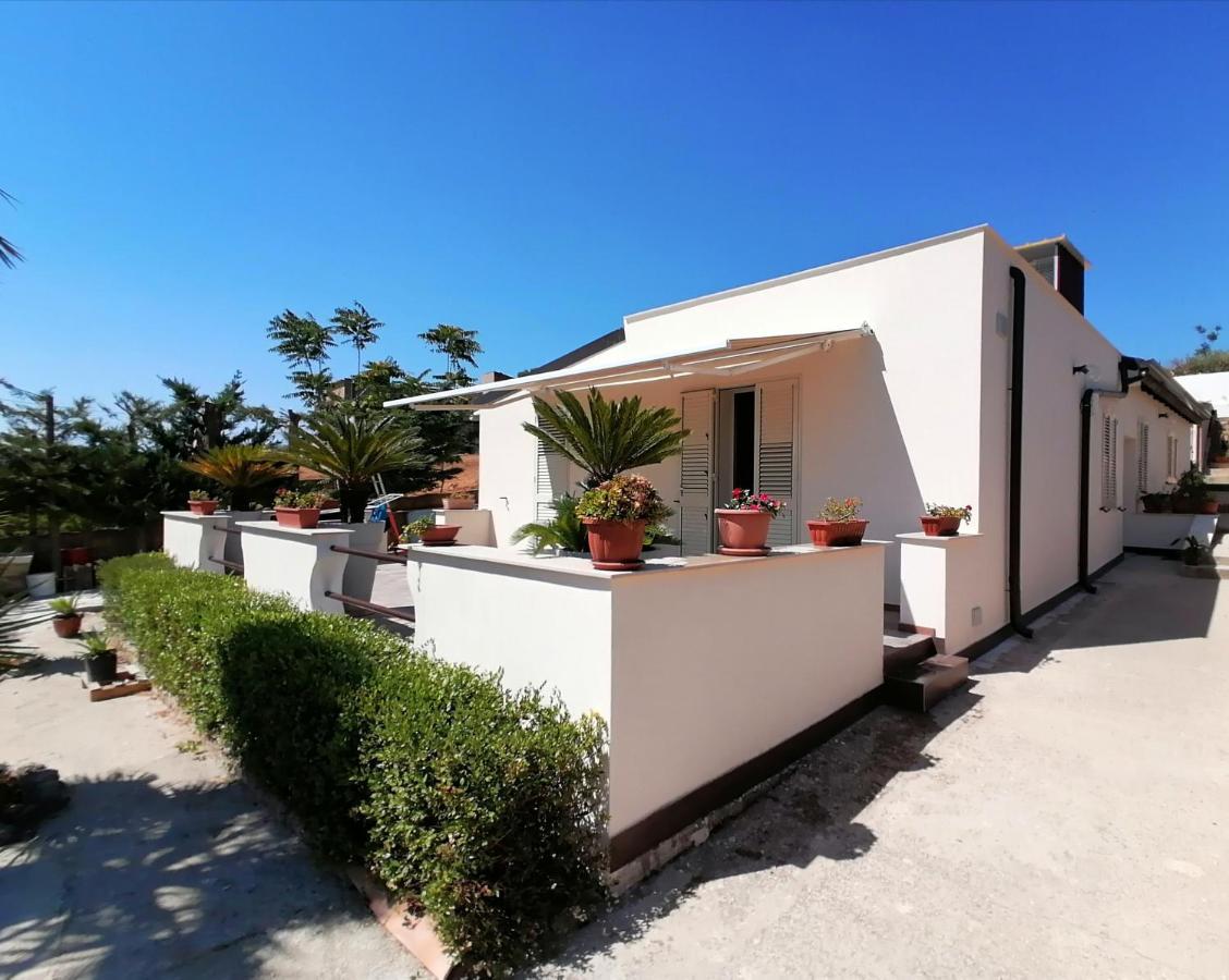 Casa Vacanze Rosa Camastra Esterno foto