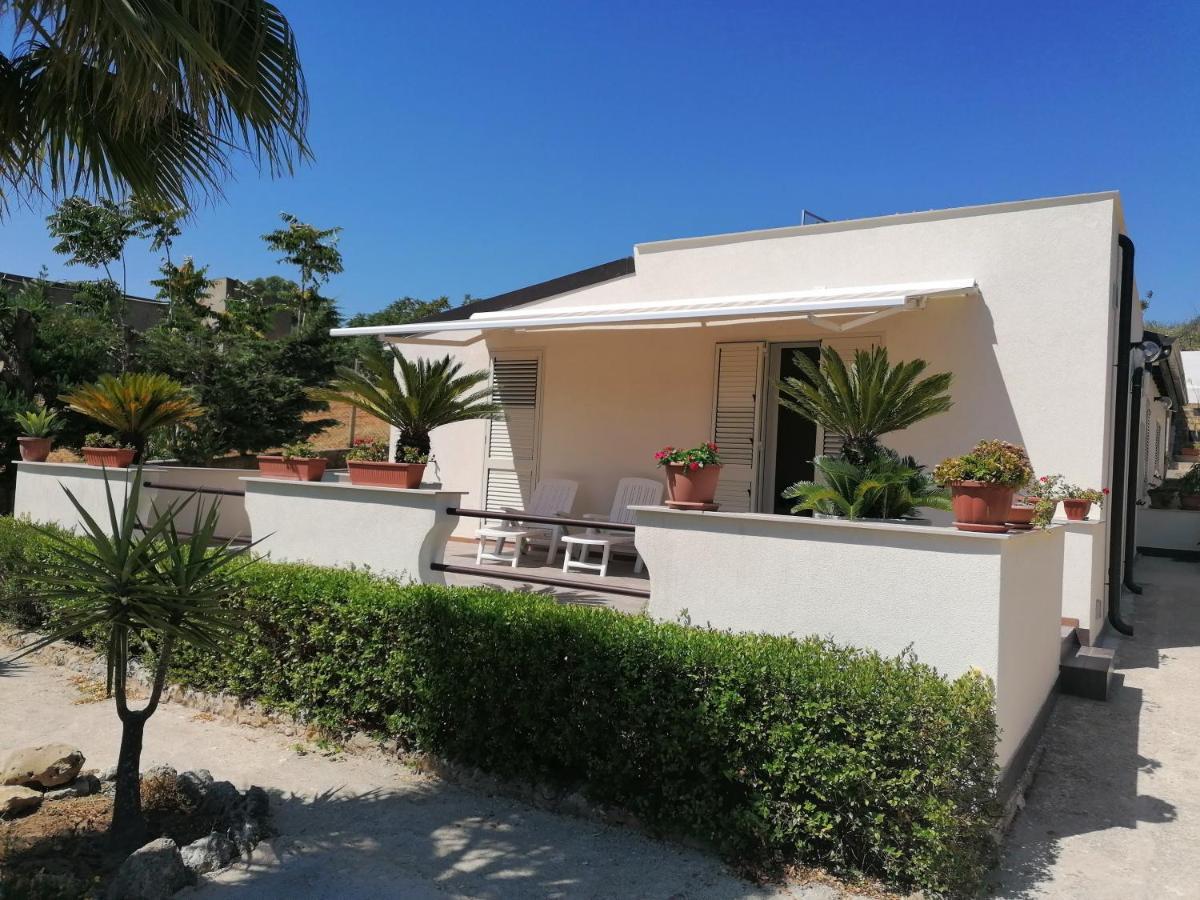 Casa Vacanze Rosa Camastra Esterno foto