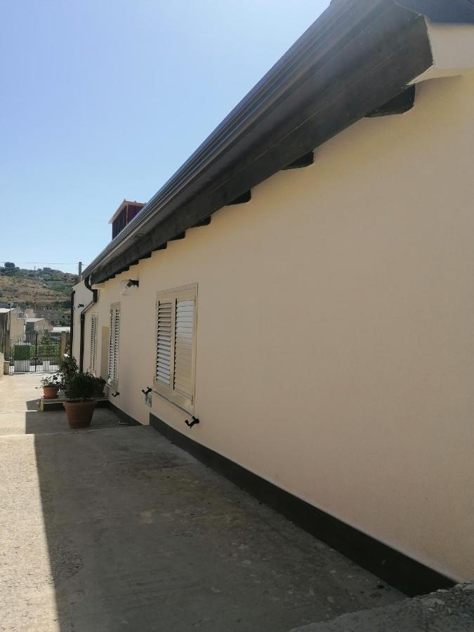 Casa Vacanze Rosa Camastra Esterno foto