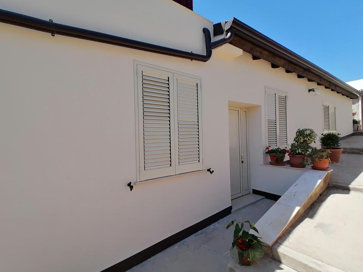 Casa Vacanze Rosa Camastra Esterno foto